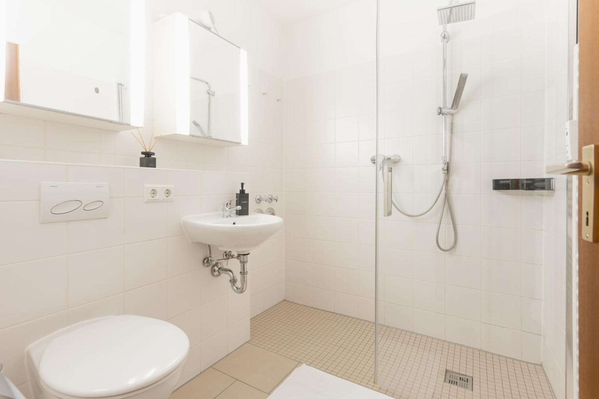 Seeblick-Oase Istayunixi Seenaehe-Sauna-Balkon-Netflix-Parkplatz Ohningen Esterno foto